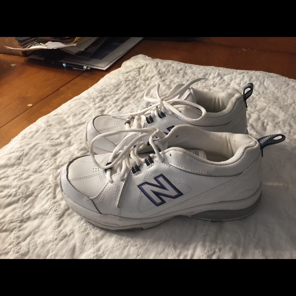 Ladies New Balance 608v3 US Sz 10 Gently used